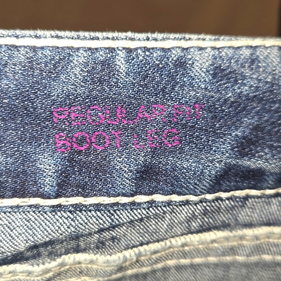 INC - Blue Denim Bootcut Jeans - (8) - Picture 3 of 4